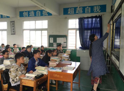 湖北沙洋縣教育局領導蒞臨毛李中學進行&ldquo;校校行&rdquo;工作視導